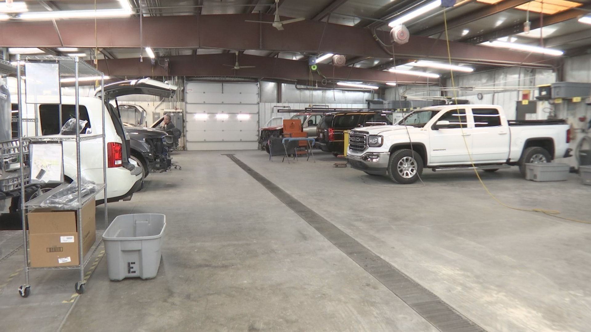 randy''s body shop 2.jpg